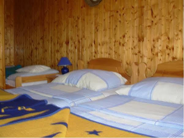 B&B Sea Joy Ровин Екстериор снимка
